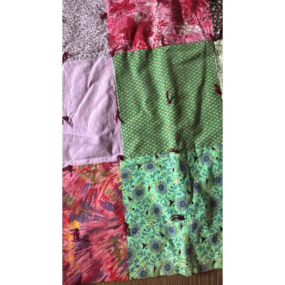 Vintage Multicolor Quilt, Yarn‎ Tied, Signed By Artist 44x36